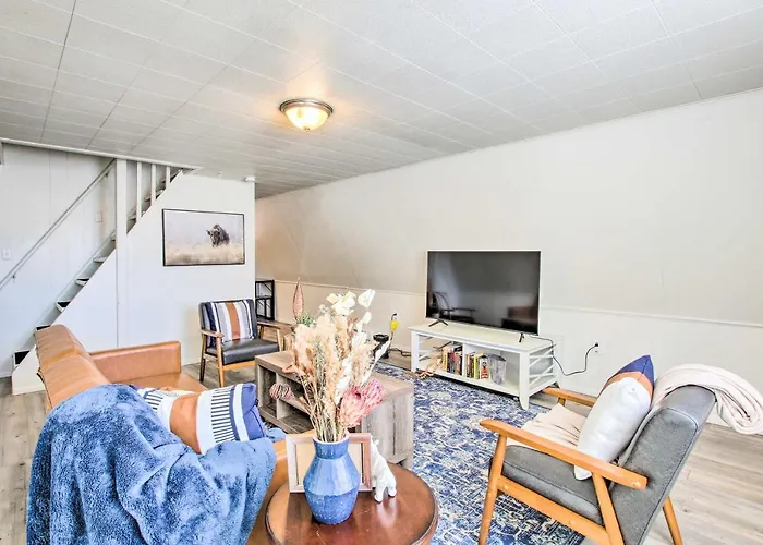 Charming A-frame Dog Friendly! *